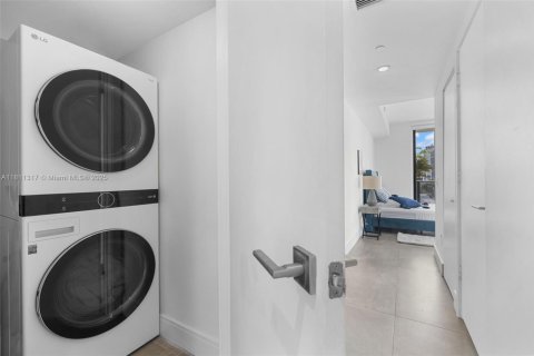 Copropriété à louer à Miami, Floride: 3 chambres, 151.8 m2 № 1756502 - photo 26