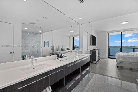 Copropriété à louer à Miami, Floride: 3 chambres, 151.8 m2 № 1756502 - photo 21