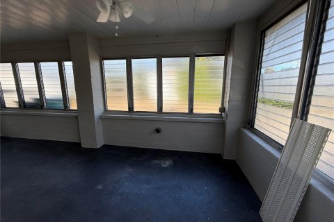 Снять в аренду квартиру в Юстис, Флорида 3 комнаты, 66.24м2, № 1559867 - фото 6