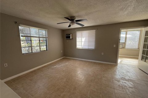 Appartement à louer à Eustis, Floride: 2 chambres, 66.24 m2 № 1559867 - photo 10