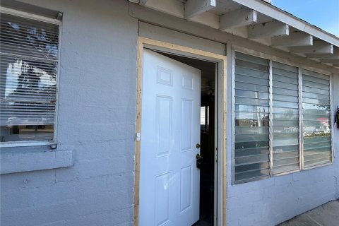 Снять в аренду квартиру в Юстис, Флорида 3 комнаты, 66.24м2, № 1559867 - фото 3