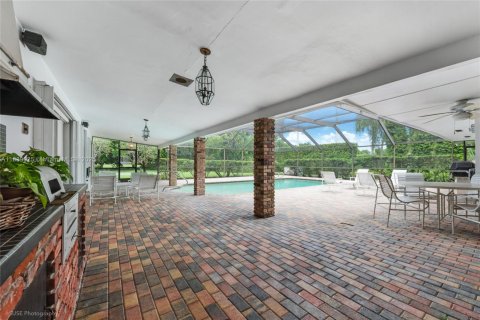 House in Palmetto Bay, Florida 3 bedrooms, 261.33 sq.m. № 1825727 - photo 17