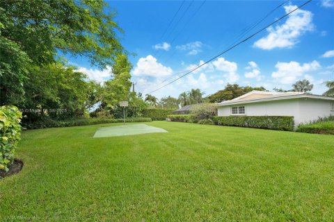 House in Palmetto Bay, Florida 3 bedrooms, 261.33 sq.m. № 1825727 - photo 3