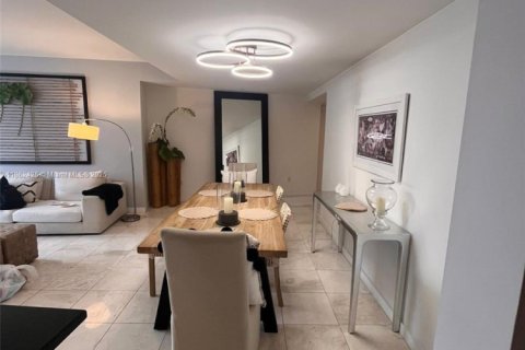 Copropriété à vendre à Miami, Floride: 1 chambre, 95.78 m2 № 1891655 - photo 5