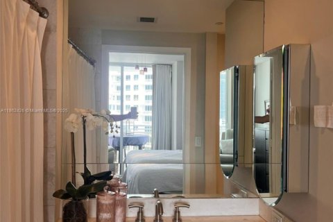 Copropriété à vendre à Miami, Floride: 1 chambre, 95.78 m2 № 1891655 - photo 15