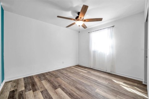 House in Saint Petersburg, Florida 2 bedrooms, 74.32 sq.m. № 1901749 - photo 19