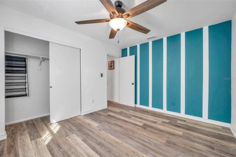 House in Saint Petersburg, Florida 2 bedrooms, 74.32 sq.m. № 1901749 - photo 21