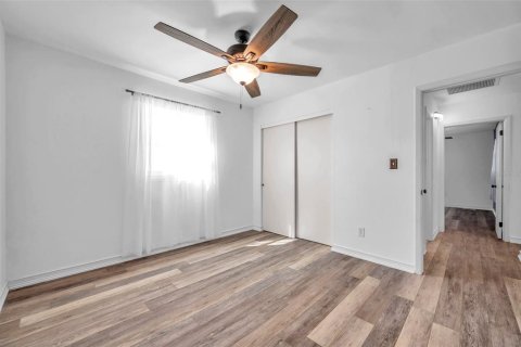 House in Saint Petersburg, Florida 2 bedrooms, 74.32 sq.m. № 1901749 - photo 20