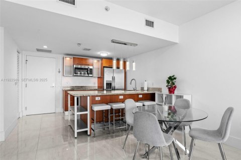 Copropriété à louer à Miami, Floride: 1 chambre, 73.3 m2 № 1976749 - photo 2