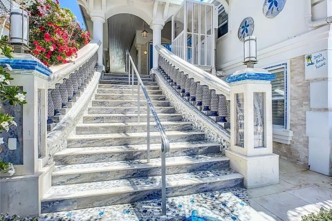 Casa en venta en New Smyrna Beach, Florida, 12 dormitorios, 614.27 m2 № 1901493 - foto 4