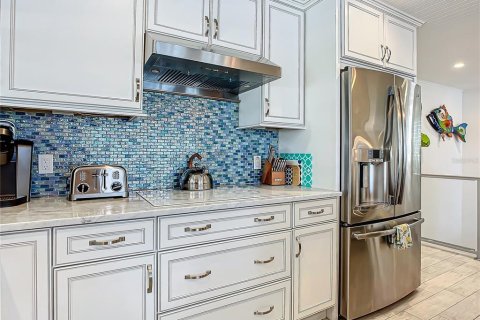 Casa en venta en New Smyrna Beach, Florida, 12 dormitorios, 614.27 m2 № 1901493 - foto 25