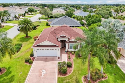 House in The Villages, Florida 3 bedrooms, 154.87 sq.m. № 2347470