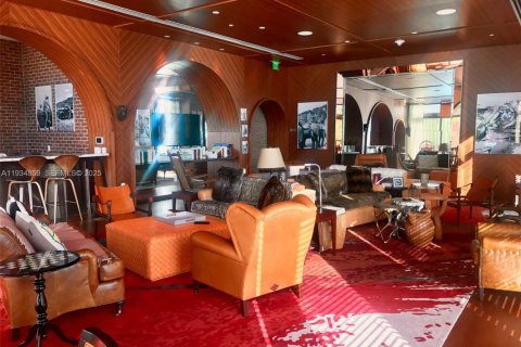 Condominio en alquiler en Miami, Florida, 3 dormitorios, 107.21 m2 № 1993038 - foto 6