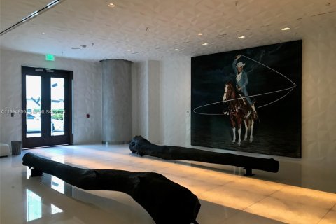 Condominio en alquiler en Miami, Florida, 3 dormitorios, 107.21 m2 № 1993038 - foto 4