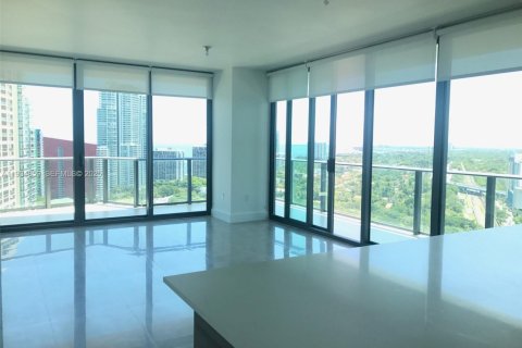 Condominio en alquiler en Miami, Florida, 3 dormitorios, 107.21 m2 № 1993038 - foto 19