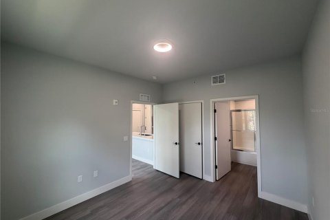 Apartment in Deltona, Florida 2 bedrooms, 79.06 sq.m. № 2197280 - photo 6