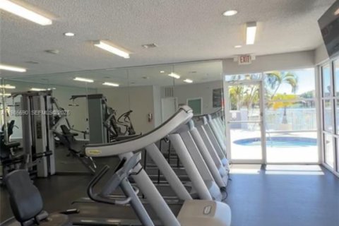 Condominio en alquiler en Cutler Bay, Florida, 2 dormitorios, 103.4 m2 № 2051251 - foto 17