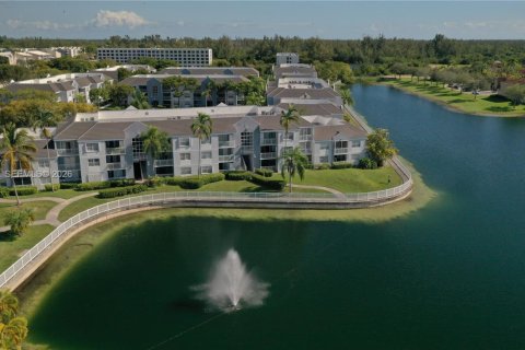 Condominio en alquiler en Cutler Bay, Florida, 2 dormitorios, 103.4 m2 № 2051251 - foto 20