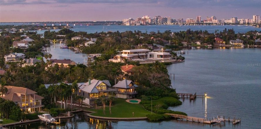 Land in Sarasota, Florida № 2429588