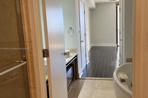 Copropriété à louer à Sunny Isles Beach, Floride: 1 chambre, 82.03 m2 № 1942896 - photo 13