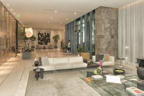 Condo in Miami, Florida, 2 bedrooms  № 1812010 - photo 16