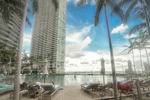 Condo in Miami, Florida, 2 bedrooms  № 1812010 - photo 8