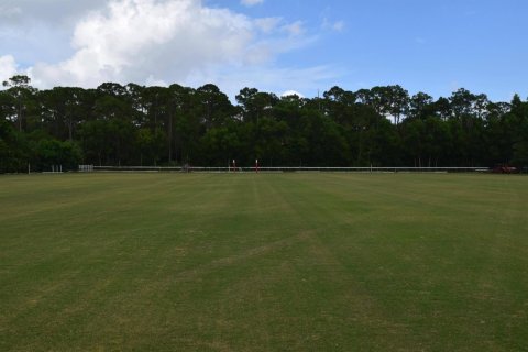 Propiedad comercial en alquiler en Loxahatchee Groves, Florida, 1 dormitorio, 13.38 m2 № 722577 - foto 1