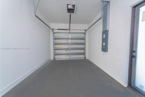 Casa en venta en Lehigh Acres, Florida, 3 dormitorios № 2061869 - foto 19