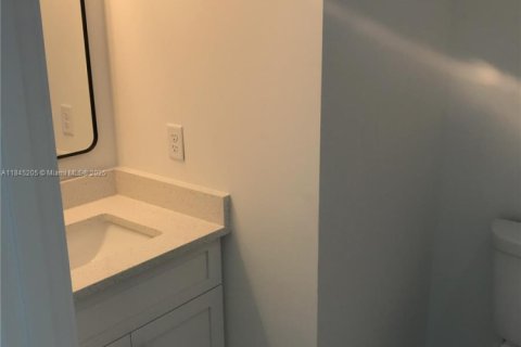 Casa en venta en Lehigh Acres, Florida, 3 dormitorios № 2061869 - foto 10