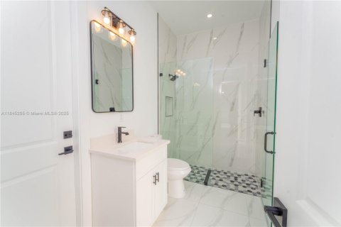 Casa en venta en Lehigh Acres, Florida, 3 dormitorios № 2061869 - foto 18