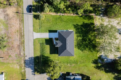 Casa en venta en Lehigh Acres, Florida, 3 dormitorios № 2061869 - foto 21