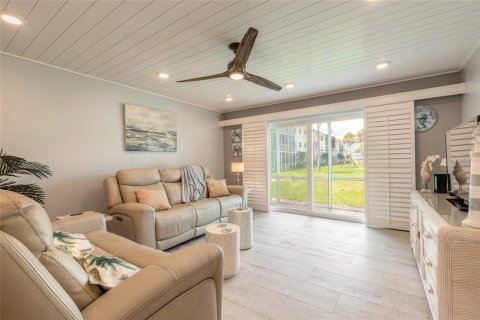 Condominio en venta en New Smyrna Beach, Florida, 2 dormitorios, 105.35 m2 № 1870193 - foto 13