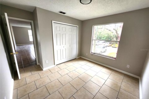 Immobilier commercial à vendre à Tampa, Floride: 24 chambres, 642.51 m2 № 2371523 - photo 25