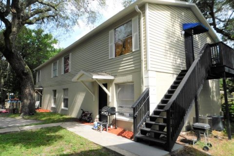 Immobilier commercial à vendre à Tampa, Floride: 24 chambres, 642.51 m2 № 2371523 - photo 2