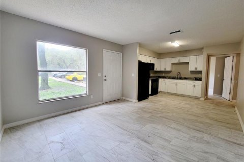 Immobilier commercial à vendre à Tampa, Floride: 24 chambres, 642.51 m2 № 2371523 - photo 9