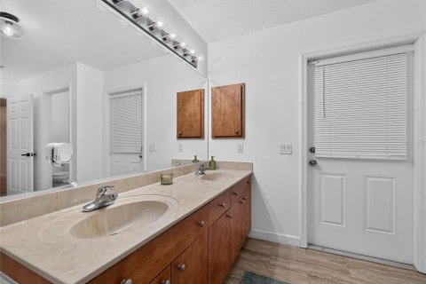 Villa ou maison à louer à Ocala, Floride: 3 chambres, 202.62 m2 № 2167736 - photo 23