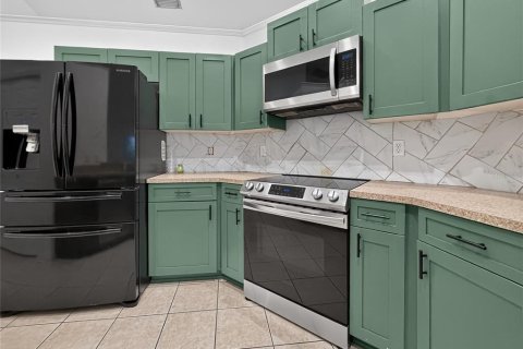 Villa ou maison à louer à Ocala, Floride: 3 chambres, 202.62 m2 № 2167736 - photo 6