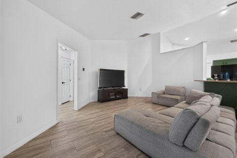 Villa ou maison à louer à Ocala, Floride: 3 chambres, 202.62 m2 № 2167736 - photo 11