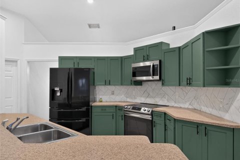 Villa ou maison à louer à Ocala, Floride: 3 chambres, 202.62 m2 № 2167736 - photo 5