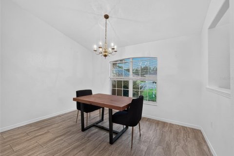 Villa ou maison à louer à Ocala, Floride: 3 chambres, 202.62 m2 № 2167736 - photo 10