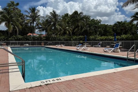 Condominio en venta en Doral, Florida, 2 dormitorios, 103.59 m2 № 1842753 - foto 9