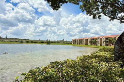 Condominio en venta en Doral, Florida, 2 dormitorios, 103.59 m2 № 1842753 - foto 11