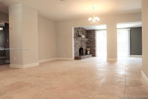 Villa ou maison à vendre à Oakland Park, Floride: 3 chambres, 125.42 m2 № 2034869 - photo 3