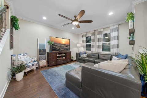 Townhouse in Fish Hawk, Florida 3 bedrooms, 165.09 sq.m. № 1905829 - photo 10