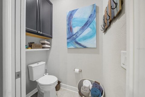 Townhouse in Fish Hawk, Florida 3 bedrooms, 165.09 sq.m. № 1905829 - photo 13