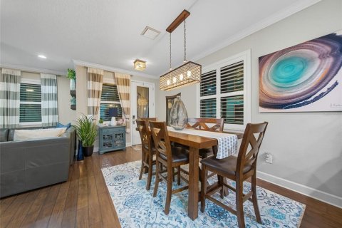 Townhouse in Fish Hawk, Florida 3 bedrooms, 165.09 sq.m. № 1905829 - photo 11