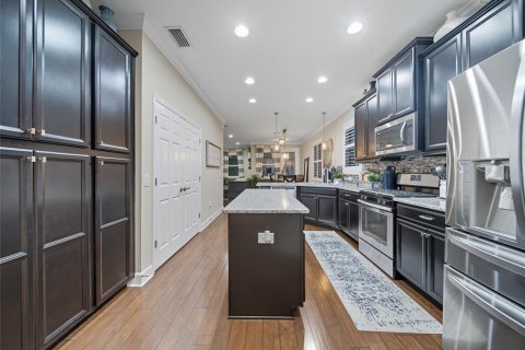 Townhouse in Fish Hawk, Florida 3 bedrooms, 165.09 sq.m. № 1905829 - photo 8