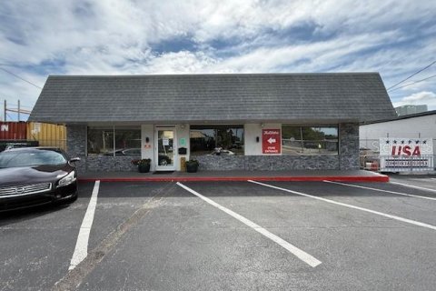 Commercial property in Tampa, Florida 307.69 sq.m. № 2139680