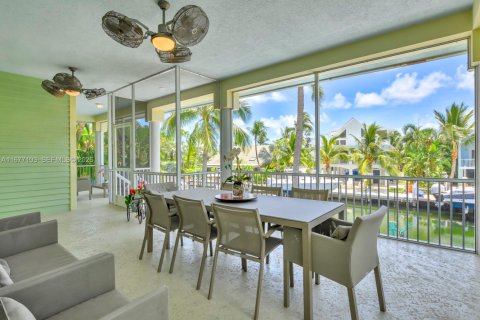 Villa ou maison à louer à Key Largo, Floride: 4 chambres, 286.42 m2 № 2326577 - photo 23