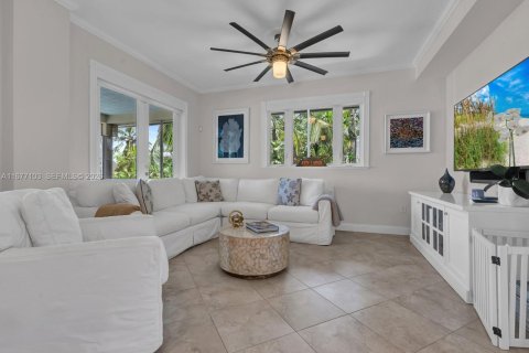 Villa ou maison à louer à Key Largo, Floride: 4 chambres, 286.42 m2 № 2326577 - photo 17